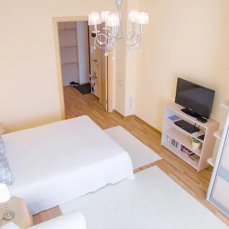 Aparton Nezavisimosti Pr., 18 Apartment *