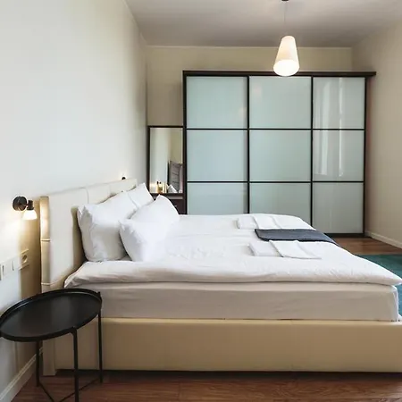 Apartment Aparton Nezavisimosti Pr., 18
